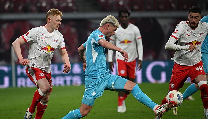 K&ouml;nnte trotz der erlittenen Kopfverletzung gegen die T&uuml;rkei ein Kandidat f&uuml;r den Kader im Duell mit Mainz sein: Hoffenheims Kosovare Albian Hajdari. (Archivbild)