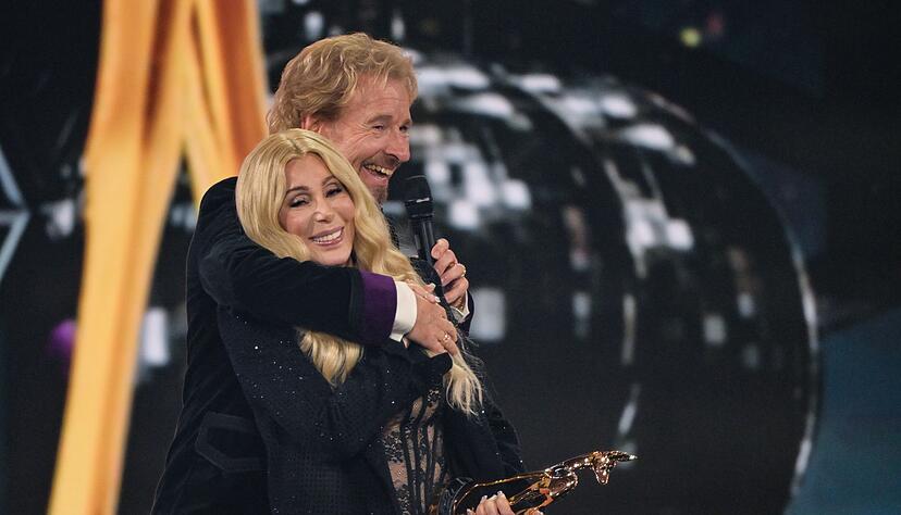 Gottschalks Auftritt bei der Bambi-Verleihung an Cher sorgte für Kritik.