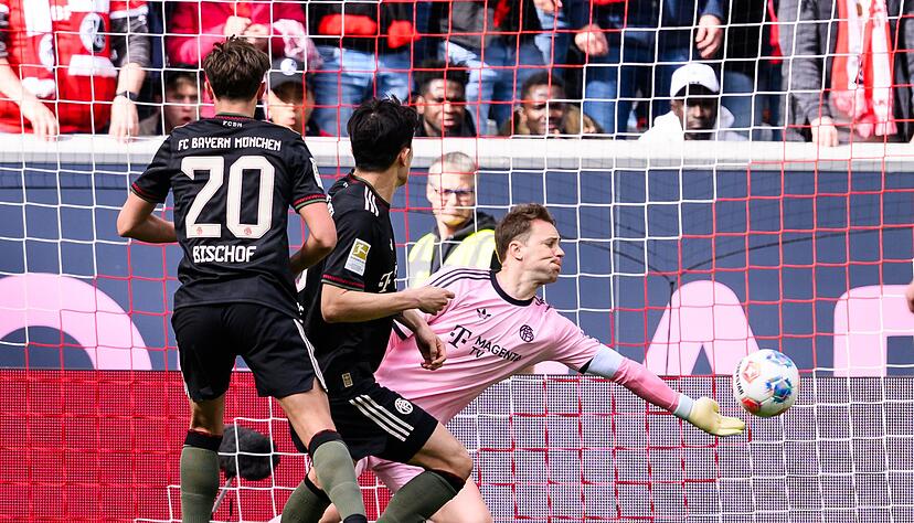 Mehrfach im Blickpunkt: Bayern-Keeper Manuel Neuer.