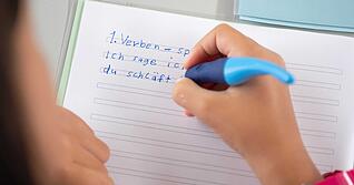 Kinder sollen noch vor der Grundschule fit werden, vor allem in Deutsch. Deshalb kommen unter anderem Juniorklassen.