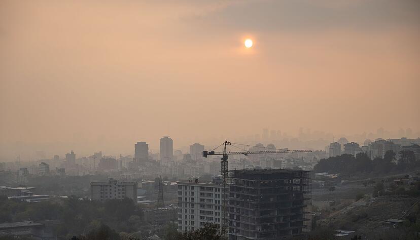 Smog in Teheran: Einen blauen Himmel sehen die Bewohner der Millionenmetropole selten. (Archivbild) Smog in Teheran: Einen blauen Himmel sehen die Bewohner der Millionenmetropole selten. (Archivbild)