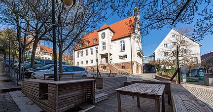 Wie geht es weiter im Weinsberger Rathaus? Nach dem Urteil des Verwaltungsgerichtshofs müssen die unterlegenen Parteien überlegen, ob sie von einem letzten Rechtsmittel Gebrauch machen.
Foto: Archiv/Berger Wie geht es weiter im Weinsberger Rathaus? Nach dem Urteil des Verwaltungsgerichtshofs müssen die unterlegenen Parteien überlegen, ob sie von einem letzten Rechtsmittel Gebrauch machen.
Foto: Archiv/Berger