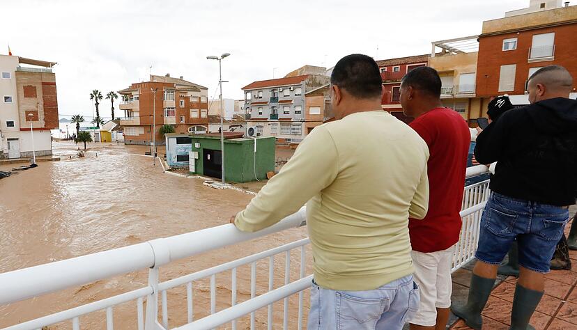 Starker Regen hat in S&uuml;dostspanien zu &Uuml;berschwemmungen gef&uuml;hrt.