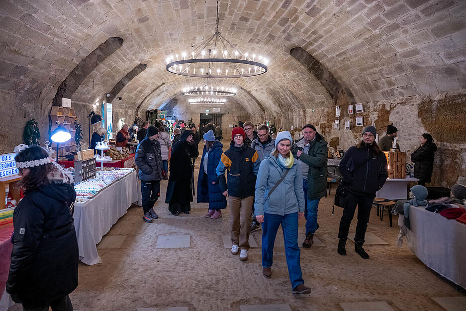 Der romantische Adventsmarkt auf der Burg Stettenfels findet am ersten Adventswochenende in Untergruppenbach statt. Der romantische Adventsmarkt auf der Burg Stettenfels findet am ersten Adventswochenende in Untergruppenbach statt.