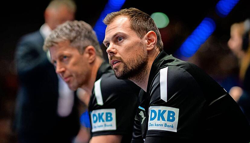 Ein eingespieltes Team: Bundestrainer Markus Gaugisch (im Hintergrund) und sein Co-Trainer Frederick Griesbach pflegen eine offene Kommunikation und vertrauen sich blind.