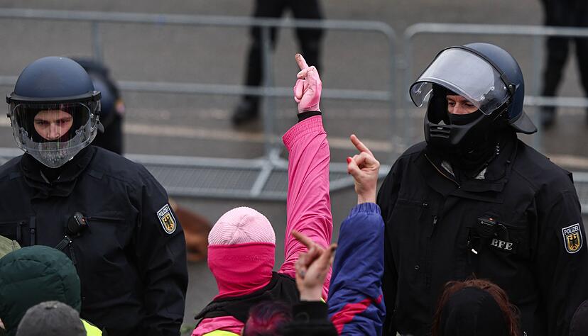 Die Demonstranten reisten aus dem gesamten Bundesgebiet an.
