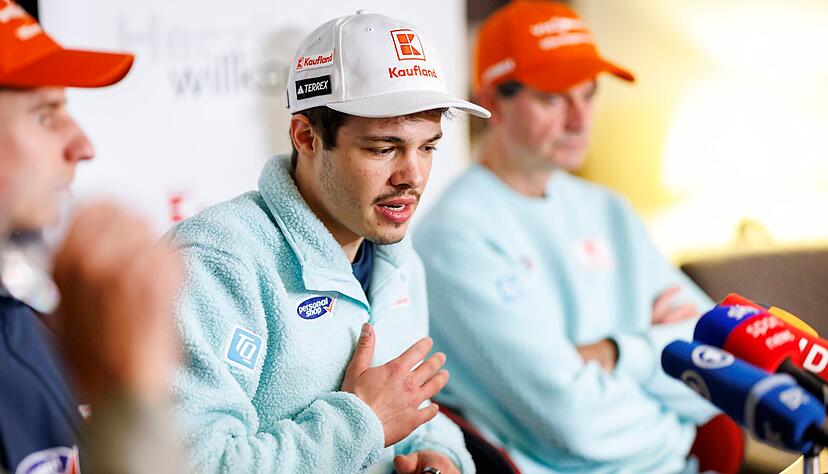 Im Zentrum der Aufmerksamkeit: Philipp Raimund. Im Zentrum der Aufmerksamkeit: Philipp Raimund.