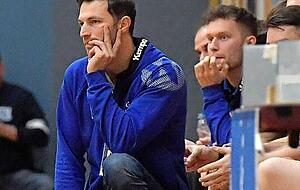 TSV-Trainer Oliver Heß hatte viele Denkaufgaben zu bewältigen.