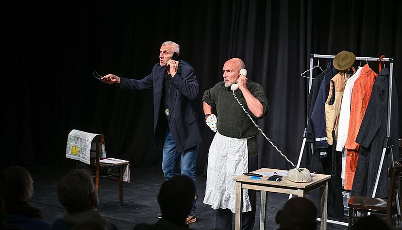 100 Senioren waren bei der ersten Auff&uuml;hrung dabei.