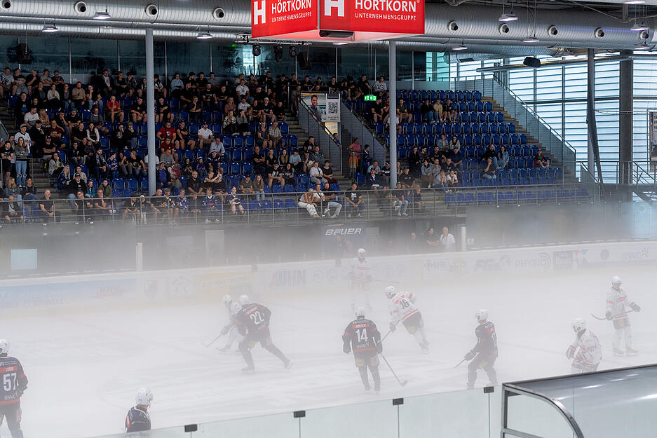 &Ouml;ffentliches Training der Heilbronner Falken.