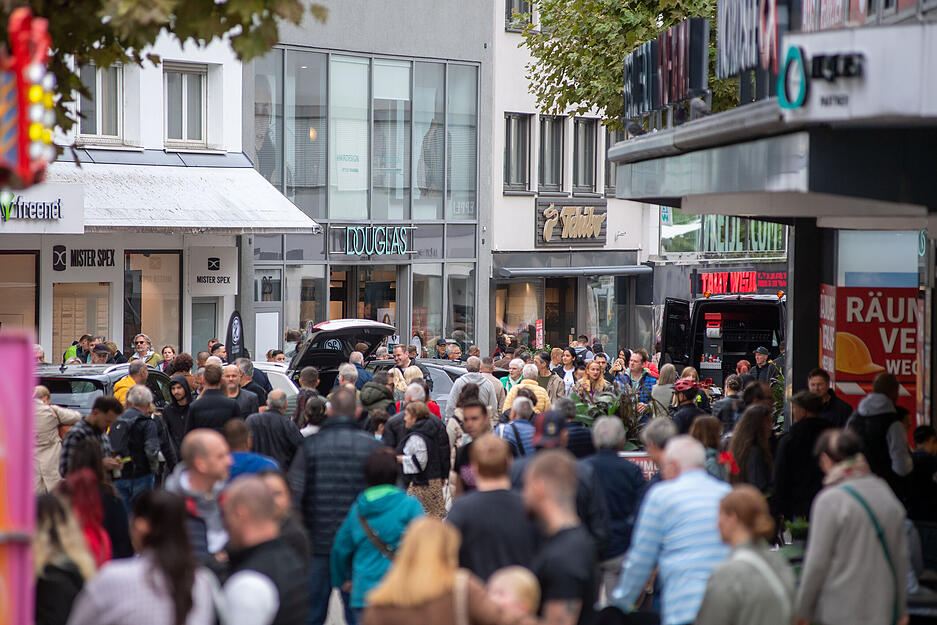 Viele kommen von au&szlig;erhalb Heilbronns in die Innenstadt.