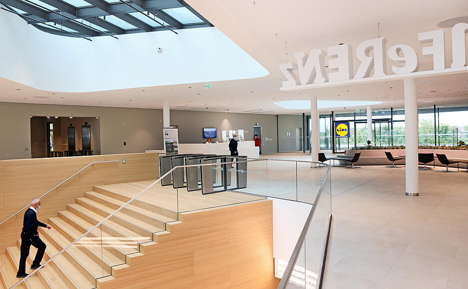 Rundgang neue LIDL-Deutschland-Zentrale in Bad Wimpfen