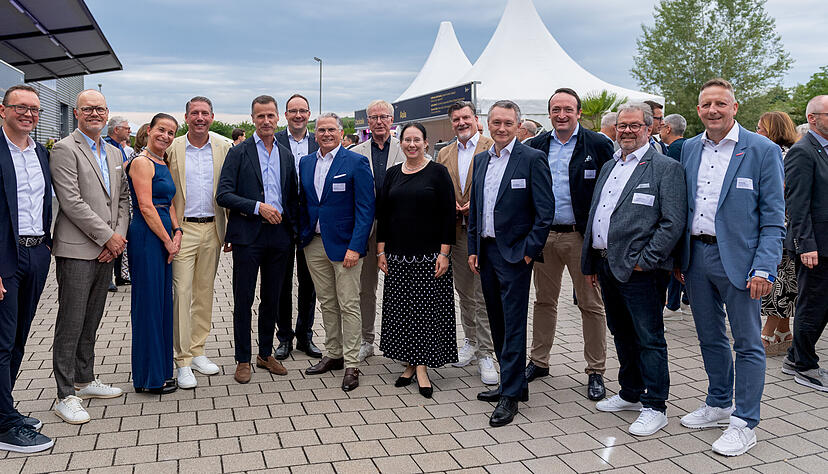 Gäste aus Politik, Kultur, Medien und Wirtschaft treffen sich zum Netzwerken bei der Sommernacht der Wirtschaft der Stimme Mediengruppe.