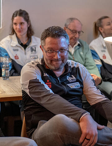 Trainer Thomas Zeitz und die Bundesliga-Mannschaft der Sport-Union Neckarsulm haben sich ambitionierte Ziele gesetzt – sofern sie sich finanziell stemmen lassen. Trainer Thomas Zeitz und die Bundesliga-Mannschaft der Sport-Union Neckarsulm haben sich ambitionierte Ziele gesetzt – sofern sie sich finanziell stemmen lassen.