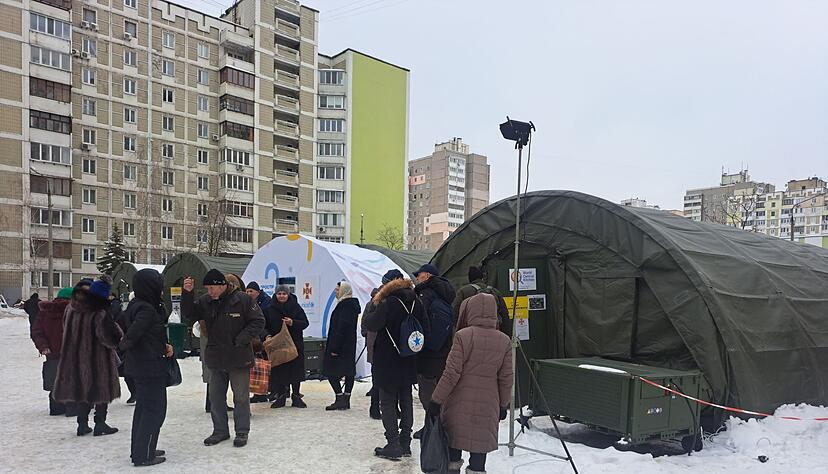 Ukrainische Beh&ouml;rden arbeiten mit internationalen Hilfsorganisationen zusammen, um von Heizungsausf&auml;llen betroffenen Menschen zu helfen. (Archivbild)