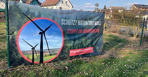 Banner der B&uuml;rgerinitiative "Pro F&uuml;rfeld" in F&uuml;rfeld