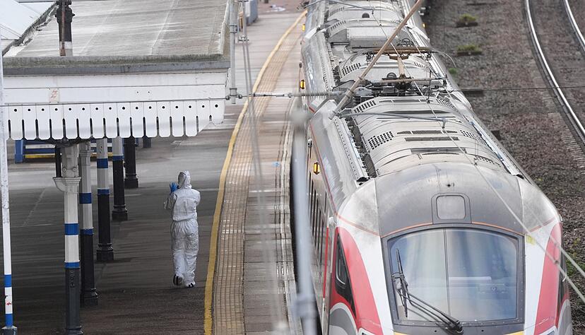 Nach der Messerattacke in einem Zug nahe Huntingdon wurde der Tatverdächtige angeklagt.