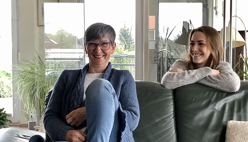 Ein bisschen entspannter ist Mom (61) inzwischen wirklich geworden. Aber wir beide sind uns einig, es gibt noch Luft nach oben. Foto: Ranjo Doering
