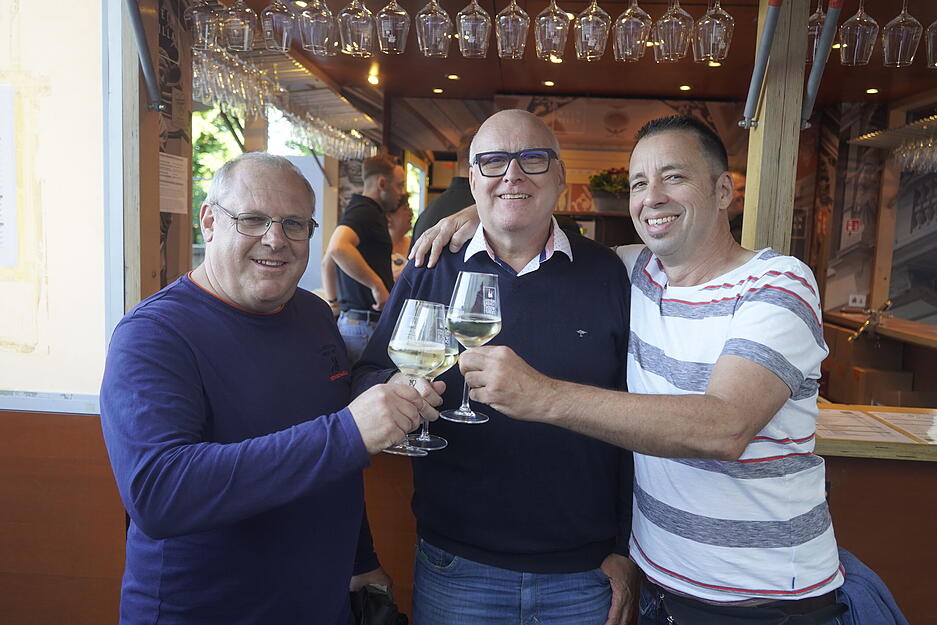 Das Weindorf in &Ouml;hringen ist er&ouml;ffnet.