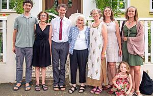 Hannah Goldrich (Mitte) wurde in der Heilbronner Wartbergstraße geboren und musste mit ihrer Familie aus Deutschland fliehen. Hannah Goldrich (Mitte) wurde in der Heilbronner Wartbergstraße geboren und musste mit ihrer Familie aus Deutschland fliehen.