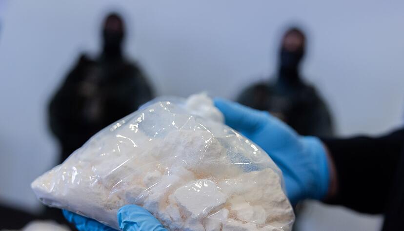 Bundesweit wurden über 800 Kilogramm synthetische Drogen sichergestellt. Bundesweit wurden über 800 Kilogramm synthetische Drogen sichergestellt.