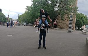 Santiago Bolivar und seine Freundin Estephany Diaz in Heilbronn: Das Paar hat sich beim Deutschlernen in Kolumbien kennengelernt. Foto: privat