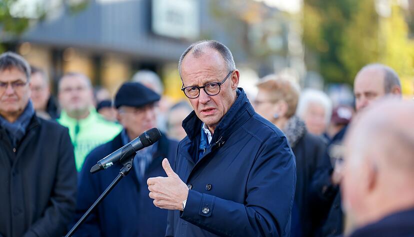 CDU-Chef Merz zieht eine rote Linie: Mit ihm als Parteivorsitzenden gibt es keine Zusammenarbeit mit der AfD. CDU-Chef Merz zieht eine rote Linie: Mit ihm als Parteivorsitzenden gibt es keine Zusammenarbeit mit der AfD.