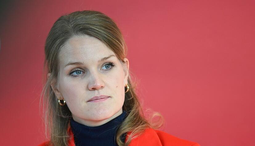 SPD-Fraktionsvize Sonja Eichwede sagt, die Identit&auml;t der Flugreisenden m&uuml;sse gekl&auml;rt sein. (Archivfoto)