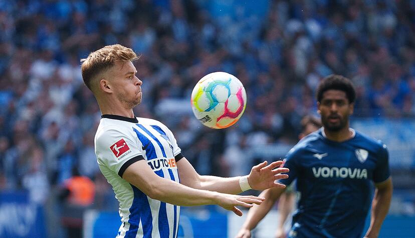 Kommt aus Berlin zum VfB: Maximilian Mittelstädt (l). Kommt aus Berlin zum VfB: Maximilian Mittelstädt (l).
