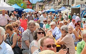 Zur offiziellen Eröffnung des 21. Regionaltags war die Künzelsauer Hauptstraße proppenvoll. Fotos: Thomas Zimmermann Zur offiziellen Eröffnung des 21. Regionaltags war die Künzelsauer Hauptstraße proppenvoll. Fotos: Thomas Zimmermann