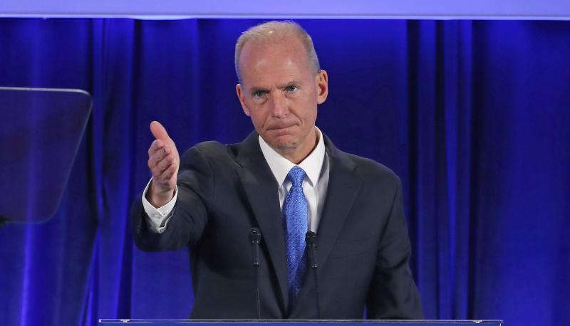 Dennis Muilenburg Ende April während des jährlichen Boeing-Aktionärstreffens im Field Museum für Naturkunde in Chicago. Dennis Muilenburg Ende April während des jährlichen Boeing-Aktionärstreffens im Field Museum für Naturkunde in Chicago.