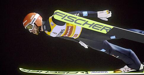 Angenehmer Flug: Markus Eisenbichler ist derzeit mit dem Gelben Trikot unterwegs.

Foto: dpa
