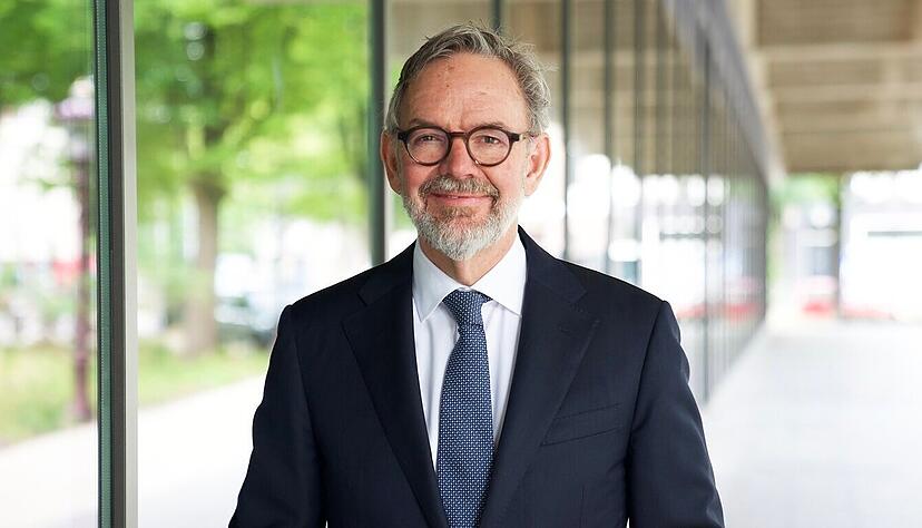 Der niederl&auml;ndische Zentralbankchef Steven Maijoor will die Abh&auml;ngigkeit von au&szlig;ereurop&auml;ischen Cloud-Dienstleistern verringern.