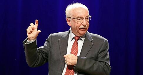 Professor Dr. Gigerenzer ist sich sicher: Wer Dinge hinterfragt, nachdenkt und sich mit Fakten beschäftigt, der hat am Ende weniger Angst. Foto: Andreas Veigel Professor Dr. Gigerenzer ist sich sicher: Wer Dinge hinterfragt, nachdenkt und sich mit Fakten beschäftigt, der hat am Ende weniger Angst. Foto: Andreas Veigel