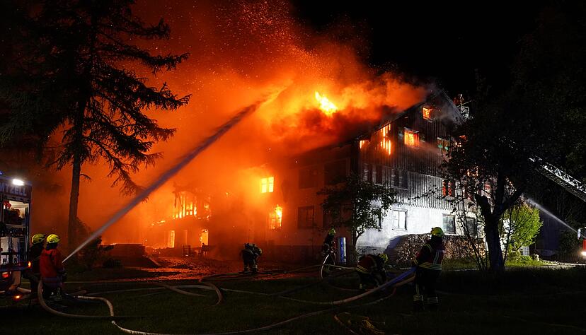 Der Schaden durch das Feuer ist enorm.