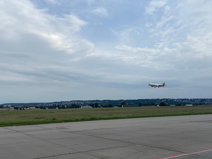 EM-Favorit Spanien landet am Stuttgarter Flughafen