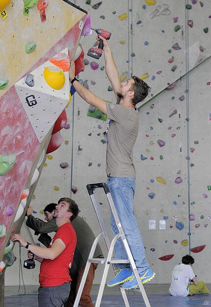 Jugend- und Alpencup des DAV in der Kletterarena Jugend- und Alpencup des DAV in der Kletterarena