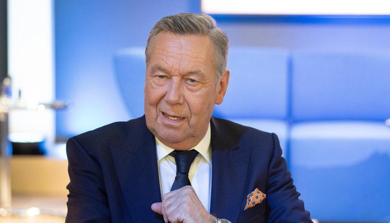 Roland Kaiser stellt auf der Frankfurter Buchmesse seine Autobiografie vor.