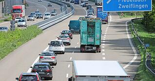 Dass die A6 durch Hohenlohe sechsspurig ausgebaut werden muss, steht schon lange fest. Doch die Planungen stocken immer wieder. Wann kommt der Durchbruch?