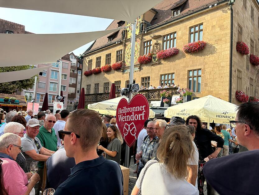 Der Andrang ist groß. Der Andrang ist groß.