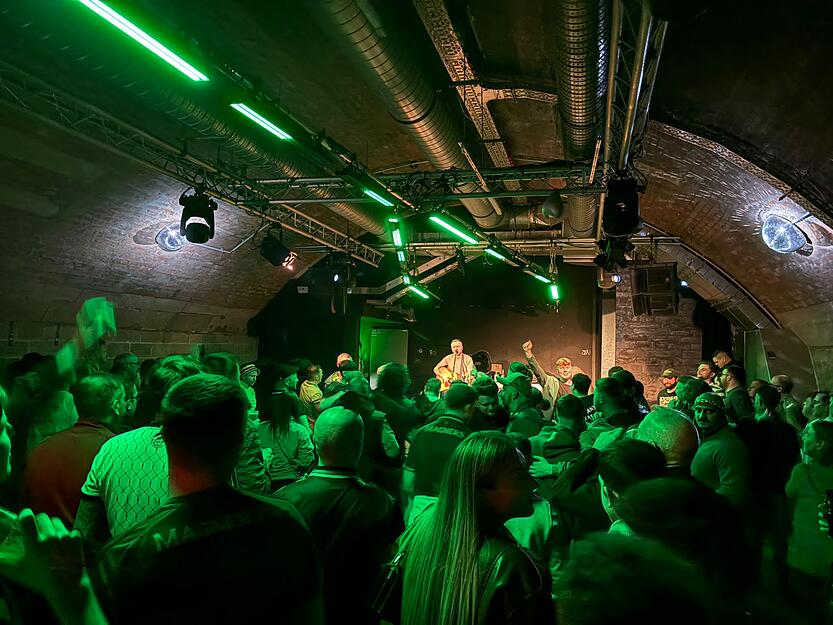 Die Stimmung der Celtic-Fans vor dem Spiel gegen den VfB Stuttgart ist sicher europareif.