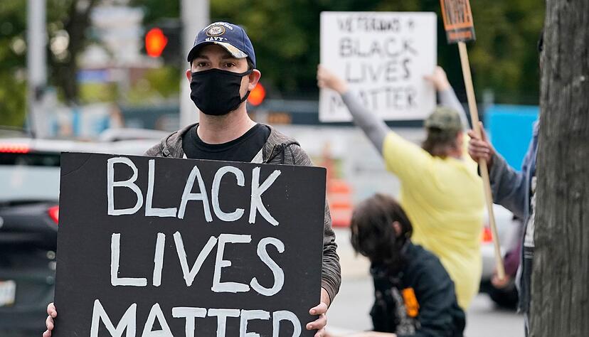 Mit der «Black Lives Matter»-Bewegung bekam «woke» mehr Aufmerksamkeit. (Archivbild) Mit der «Black Lives Matter»-Bewegung bekam «woke» mehr Aufmerksamkeit. (Archivbild)