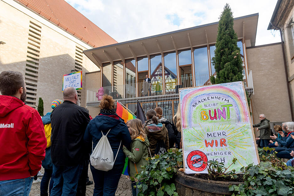 Kundgebung "Brackenheim ist bunt" in der Innenstadt