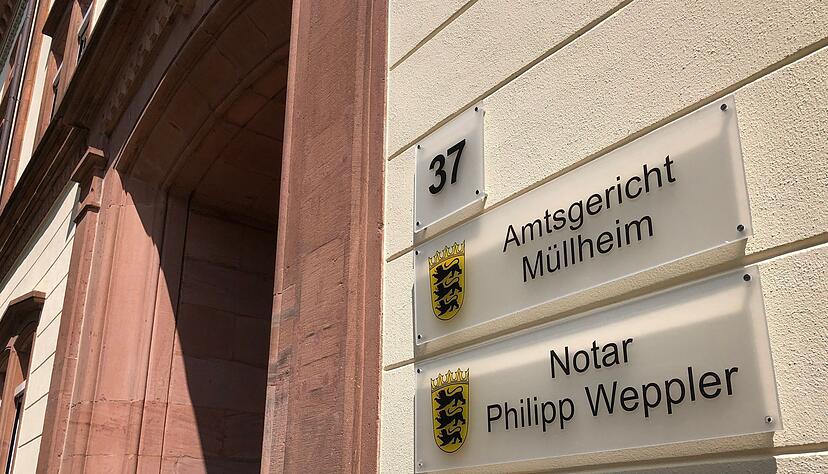 Das Müllheimer Amtsgericht hat zwei Frauen bestraft, weil sie Zuchthunden Leid und Schmerz zugefügt haben. Das Müllheimer Amtsgericht hat zwei Frauen bestraft, weil sie Zuchthunden Leid und Schmerz zugefügt haben.