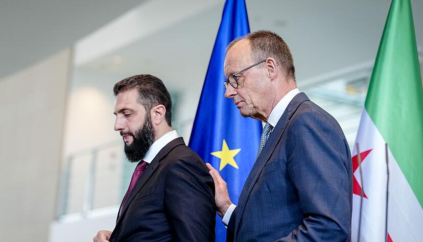 Merz nennt eine Zielmarke für die Rückkehr syrischer Flüchtlinge – und bezeichnet sie als Wunsch des syrischen Präsidenten. Merz nennt eine Zielmarke für die Rückkehr syrischer Flüchtlinge – und bezeichnet sie als Wunsch des syrischen Präsidenten.