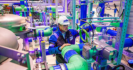 Blick in eine Geothermieanlage: Kommunen arbeiten daran, die Wärmeversorgung intelligenter zu vernetzen.