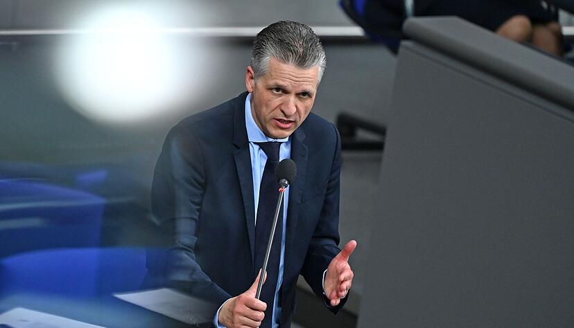 Werden die Krankenkassen künftig noch alle Leistungen übernehmen, die sie aktuell übernehmen? Kanzleramtschef Thorsten Frei (CDU) geht nicht davon aus. (Archivbild) Werden die Krankenkassen künftig noch alle Leistungen übernehmen, die sie aktuell übernehmen? Kanzleramtschef Thorsten Frei (CDU) geht nicht davon aus. (Archivbild)