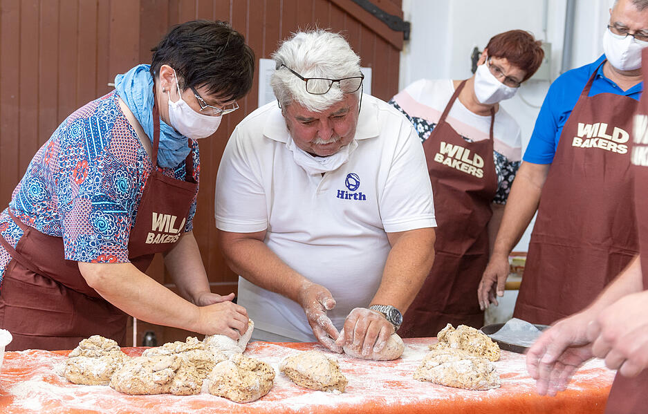 Lesersommer: Backen im Duttenberger Backhaus Lesersommer: Backen im Duttenberger Backhaus