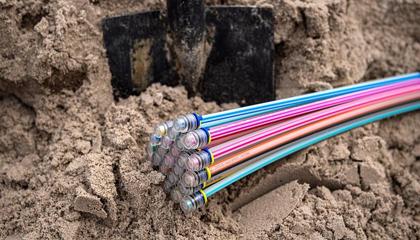 Die Breitbandversorgung Deutschland baut in zehn St&auml;dten und Gemeinden im n&ouml;rdlichen Landkreis ein fl&auml;chendeckendes Glasfasernetz auf. Im &uuml;brigen Landkreis ist die Deutsche Giganetz am Werk.
Foto: dpa