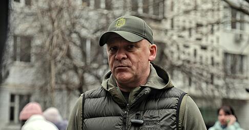 Der entmachtete Bürgermeister von Odessa, Hennadij Truchanow, ist wegen angeblichen Versagens beim Hochwasserschutz nach dem Entzug seiner Staatsbürgerschaft nun unter Hausarrest gestellt worden. (Archivbild) Der entmachtete Bürgermeister von Odessa, Hennadij Truchanow, ist wegen angeblichen Versagens beim Hochwasserschutz nach dem Entzug seiner Staatsbürgerschaft nun unter Hausarrest gestellt worden. (Archivbild)